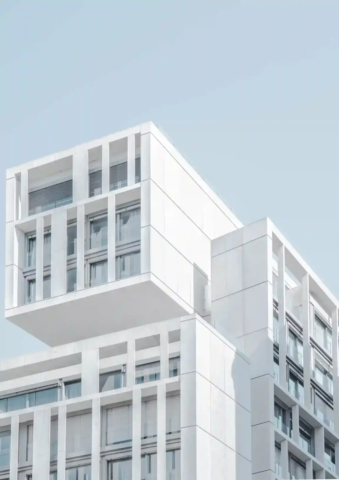 Hospital building for clinical network partnership